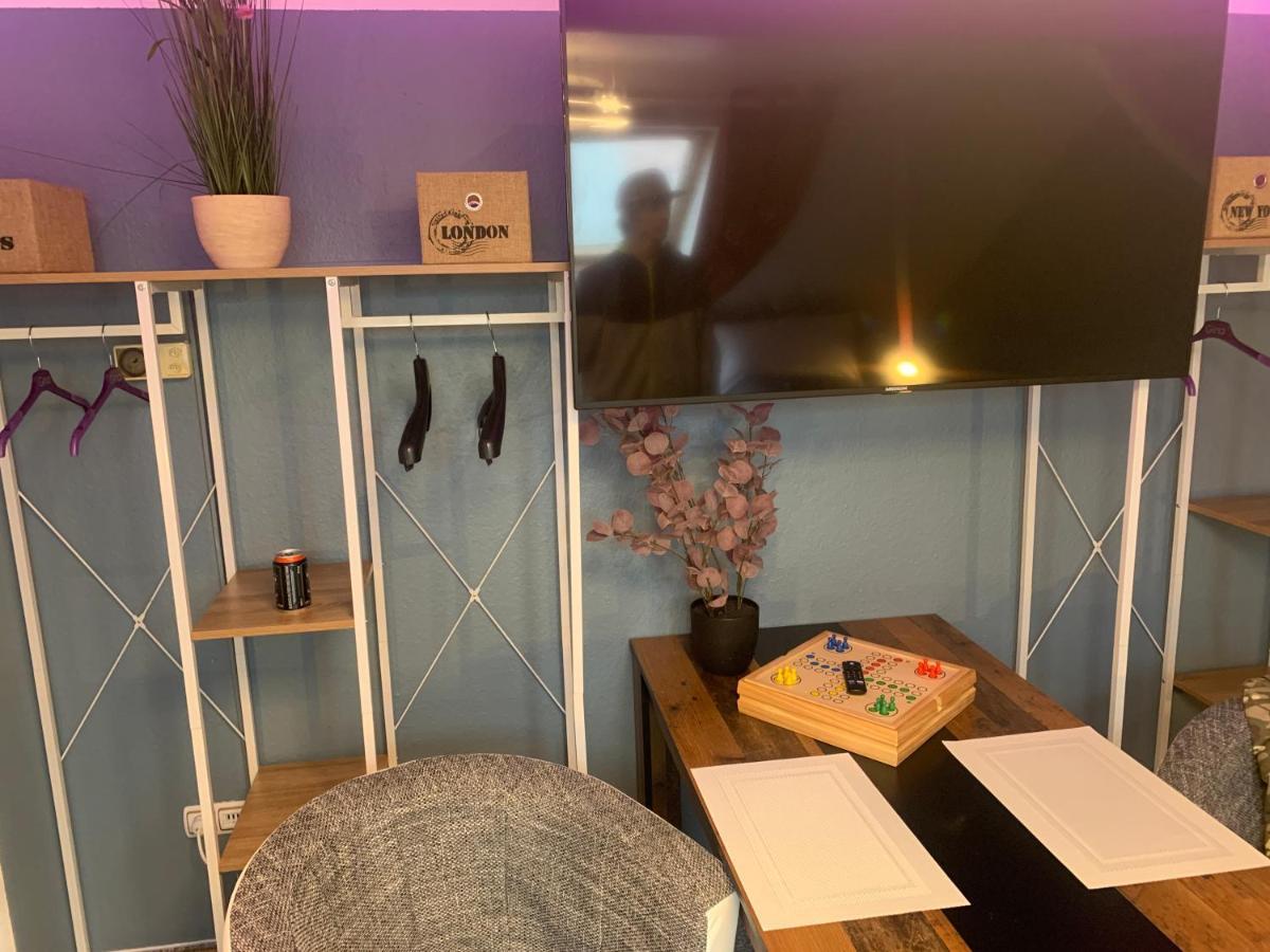 Best-Preis -Vip Lounge- Mit Netflix, Self-Check-In, Ebike Ladestation, Fahrradraum, Wlan Und Netflix - Direkt Am Elberadweg Im Herzen Von Wittenberge Esterno foto